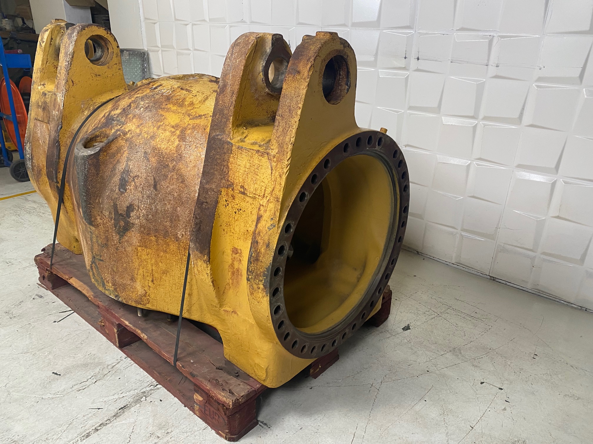 CATERPILLAR 773D - 2G-0627 - DIFFERENTIAL CENTER HOUSING - Image 3