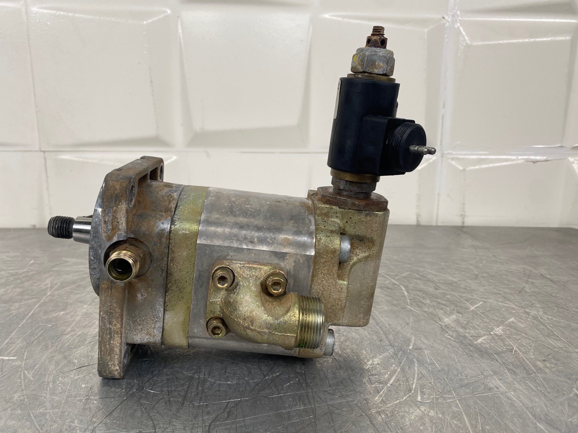 LIEBHERR L574 - 5716676 - FAN MOTOR - Image 4