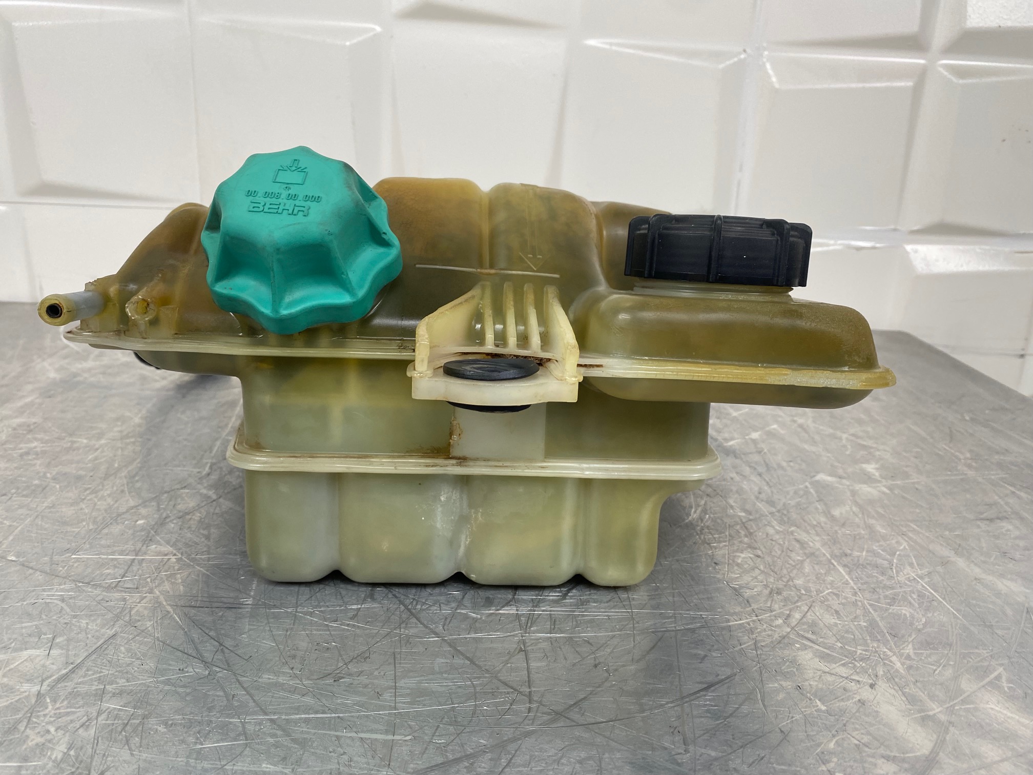 LIEBHERR L574 - 7620063 - EXPANSION BOTTLE - Image 3