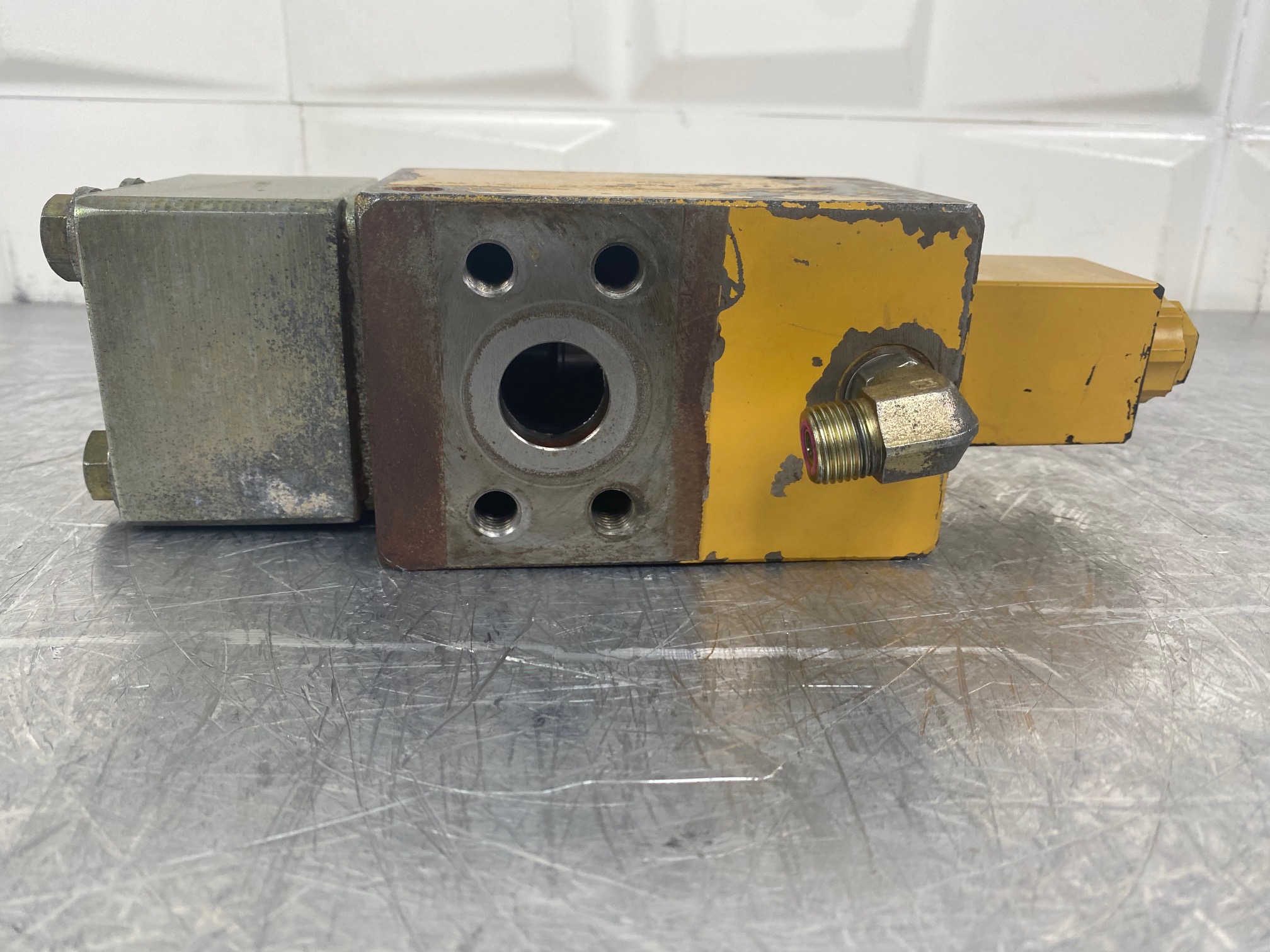 CATERPILLAR 330CL - 215-4919 - BOOM RISE FLOAT VALVE - Image 4