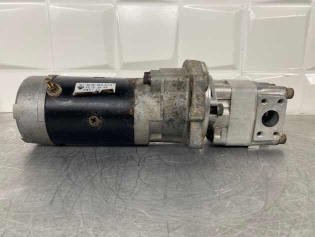 KOMATSU  WA380-5H  421-62-32700 - MOTOR Y BOMBA DE EMERGENCIA DE DIRECCIÓN - Imagen 4