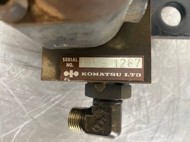 KOMATSU WA380-5H - 702-21-07410 - SERVICE SOLENID VALVE - Image 8