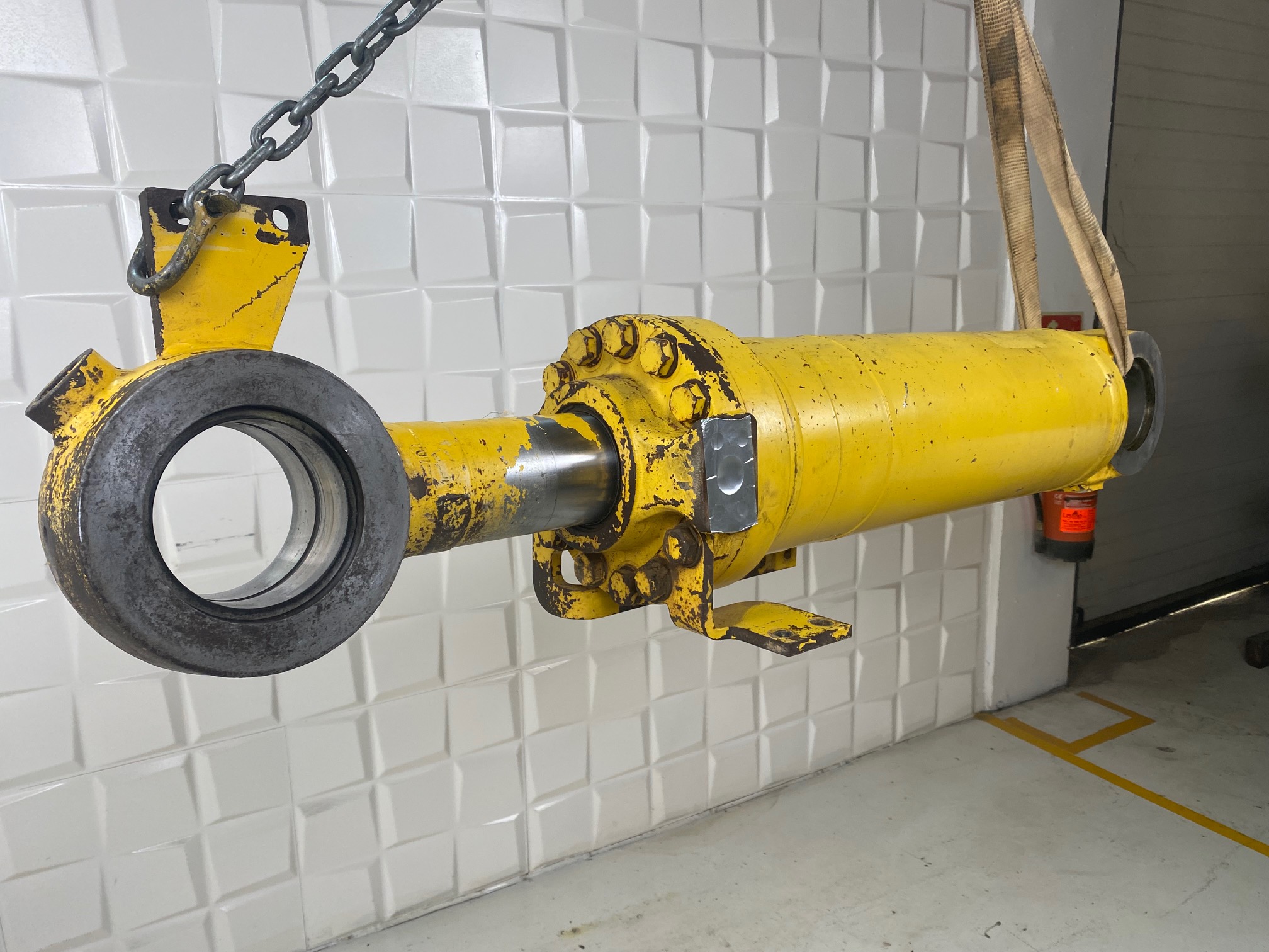 KOMATSU WA380-5H 423-63-H3120 - BOTELLA DE VOLTEO PALA - Imagen 4