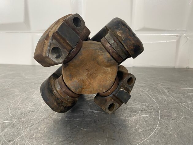 KOMATSU WA380-5H - 423-20-34111 - REAR DRIVE SHAFT - Image 3