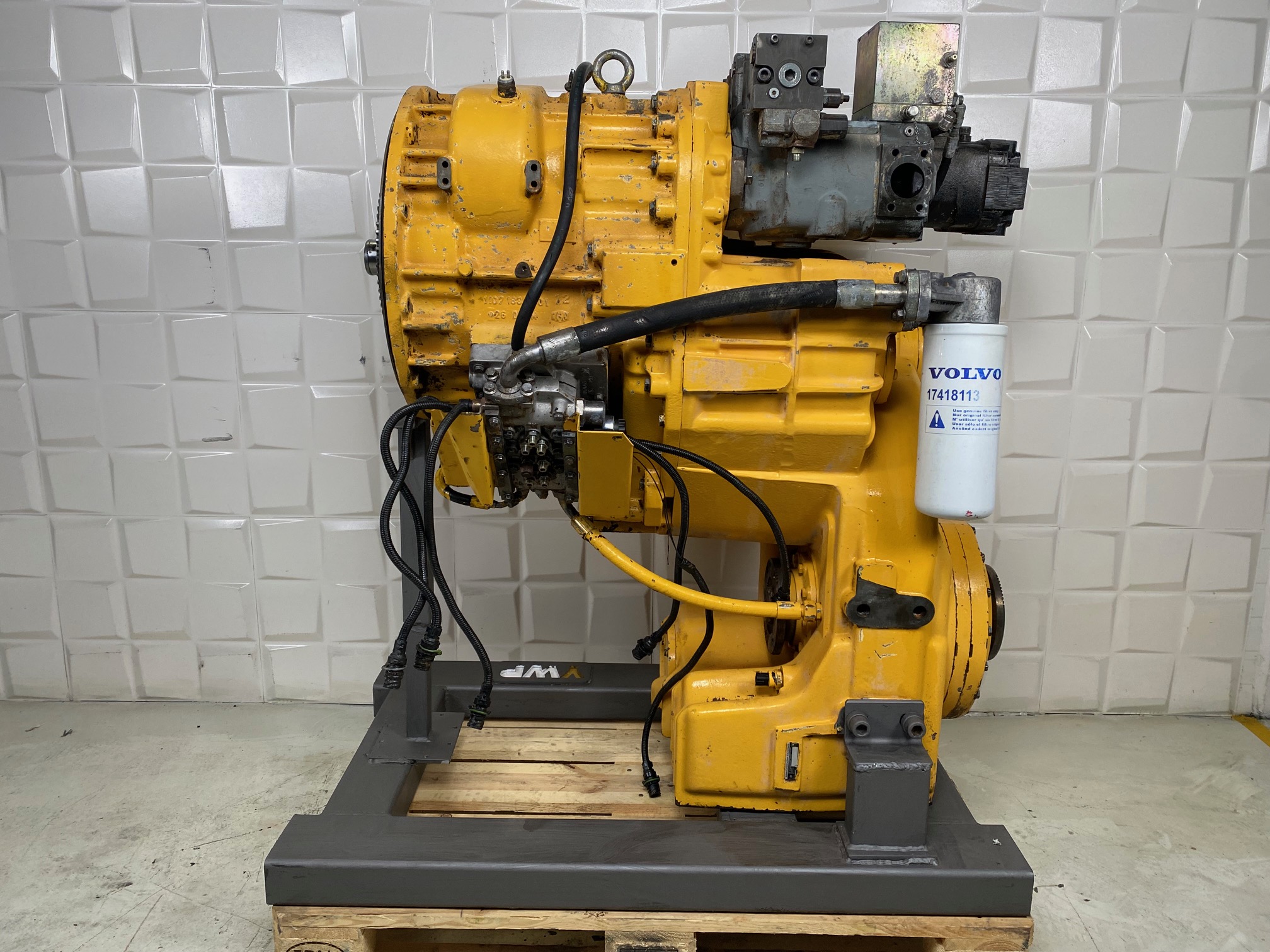 VOLVO L220E VOE22544 - SERVOTRANSMISIÓN HTE305 - Imagen 6