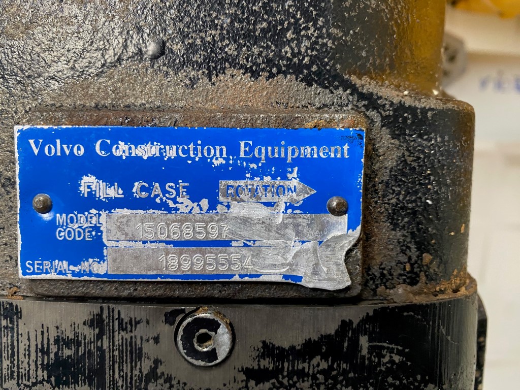 VOLVO L220E 15068597 - BOMBA DE VENTILADOR - Imagen 4