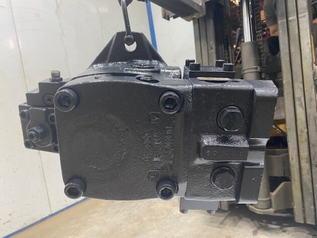 LIEBHERR  R964B LITRONIC  9278178 - MOTOR DE TRANSLACIÓN - Imagen 3