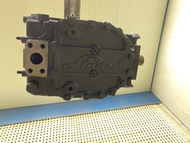 LIEBHERR  R984CHD LITRONIC  10016225 - BOMBA DE GIRO - Imagen 7