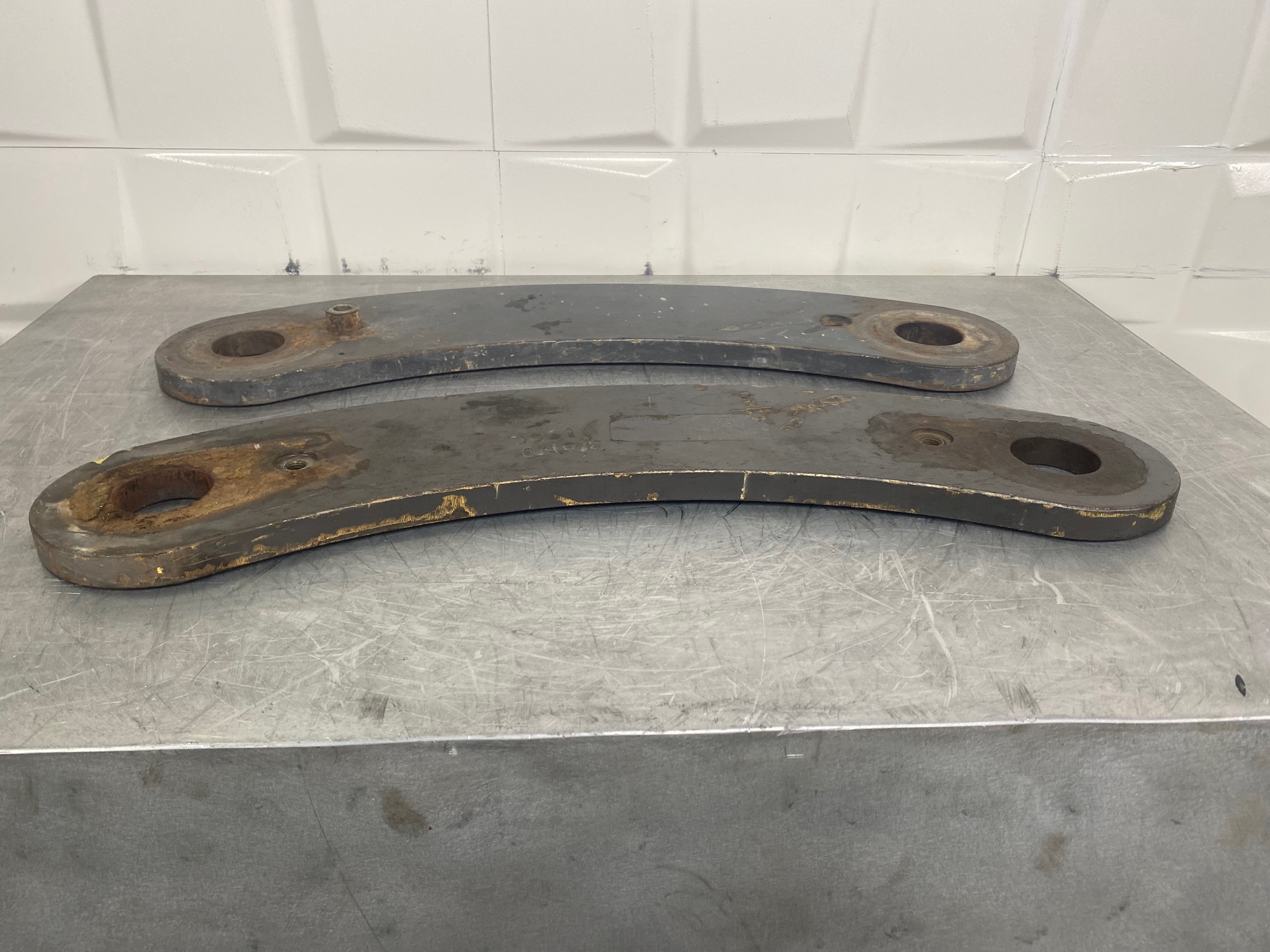 VOLVO L50C 11101022 - BIELA PARALELA DE PALA - Imagen 2