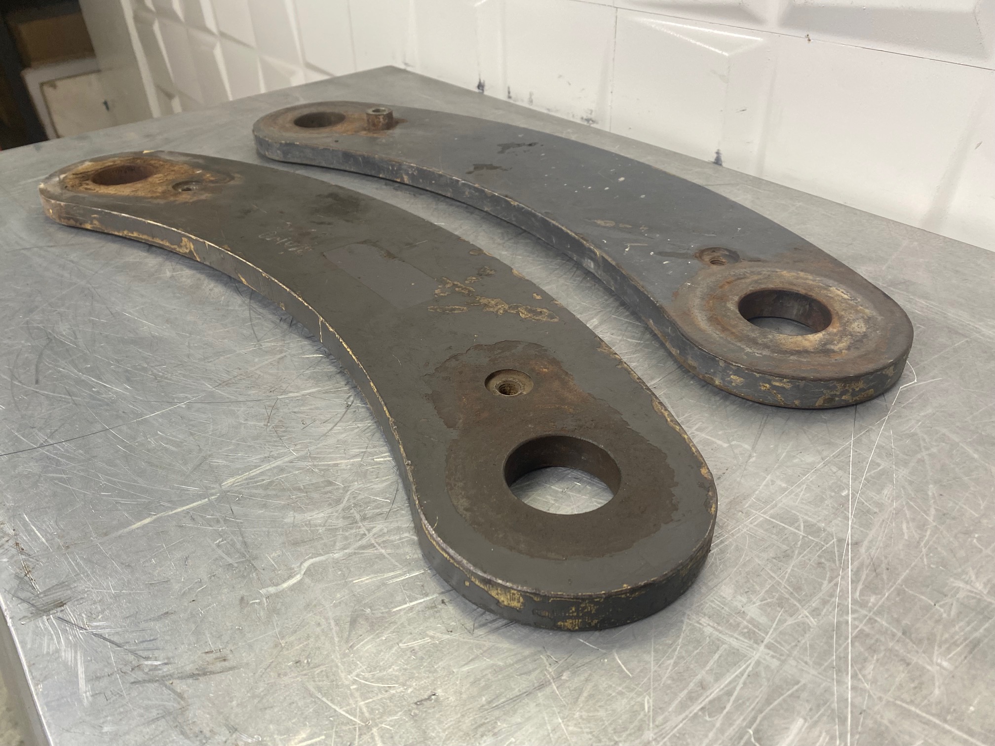 VOLVO L50C 11101022 - BIELA PARALELA DE PALA - Imagen 3