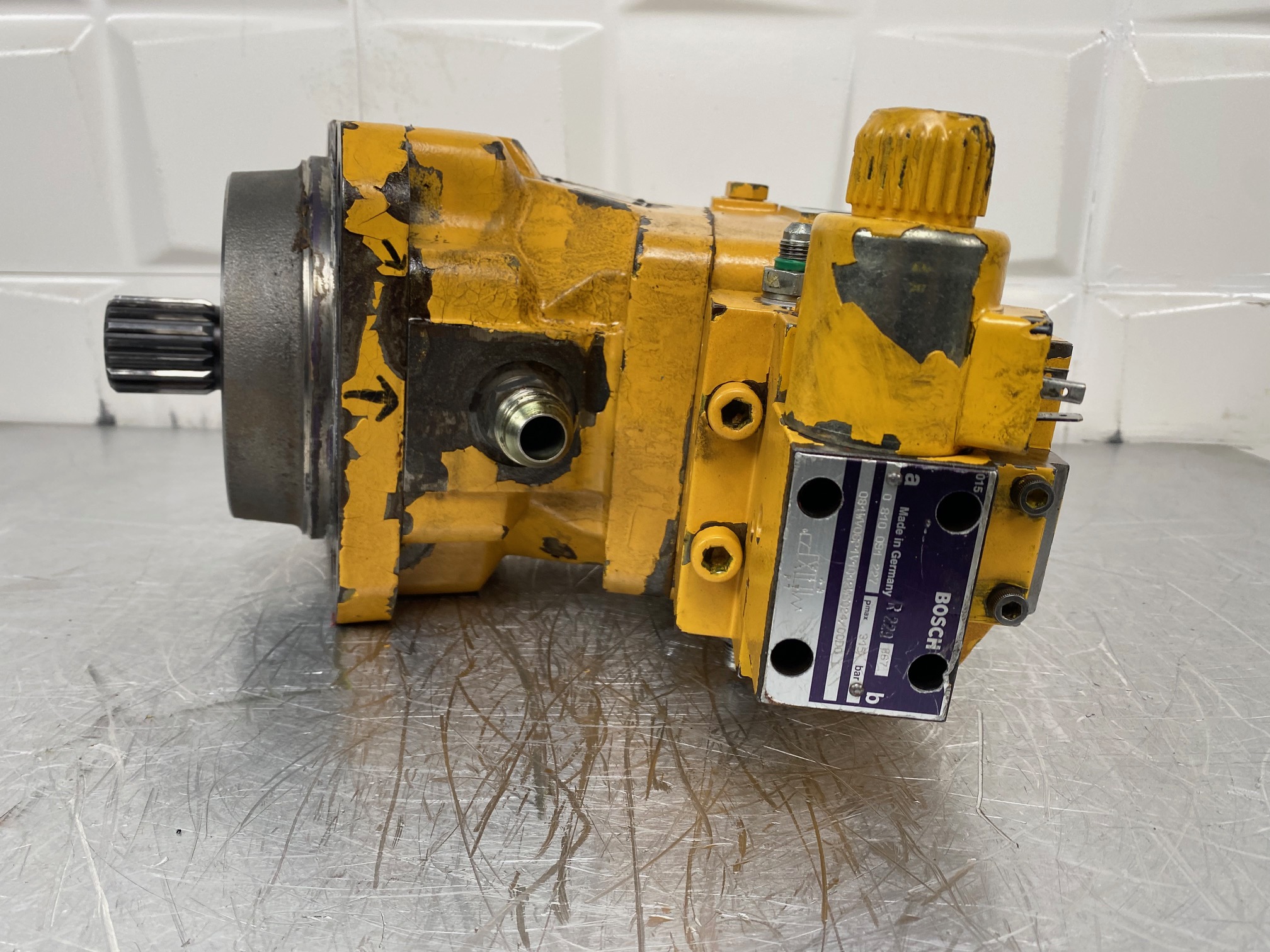 VOLVO L50C 11145169 - MOTOR DE TRANSLACIÓN - Imagen 2