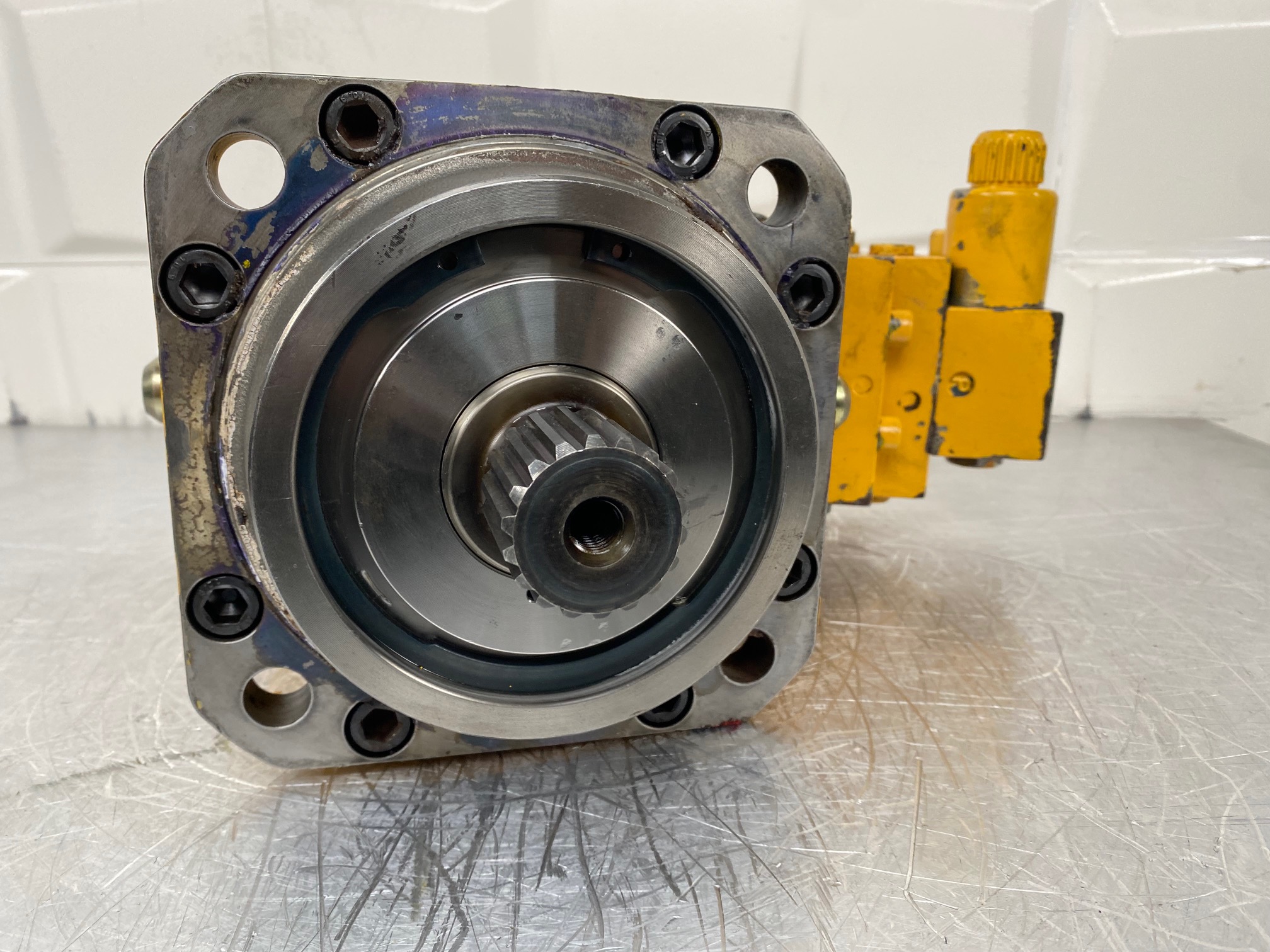 VOLVO L50C 11145169 - MOTOR DE TRANSLACIÓN - Imagen 5