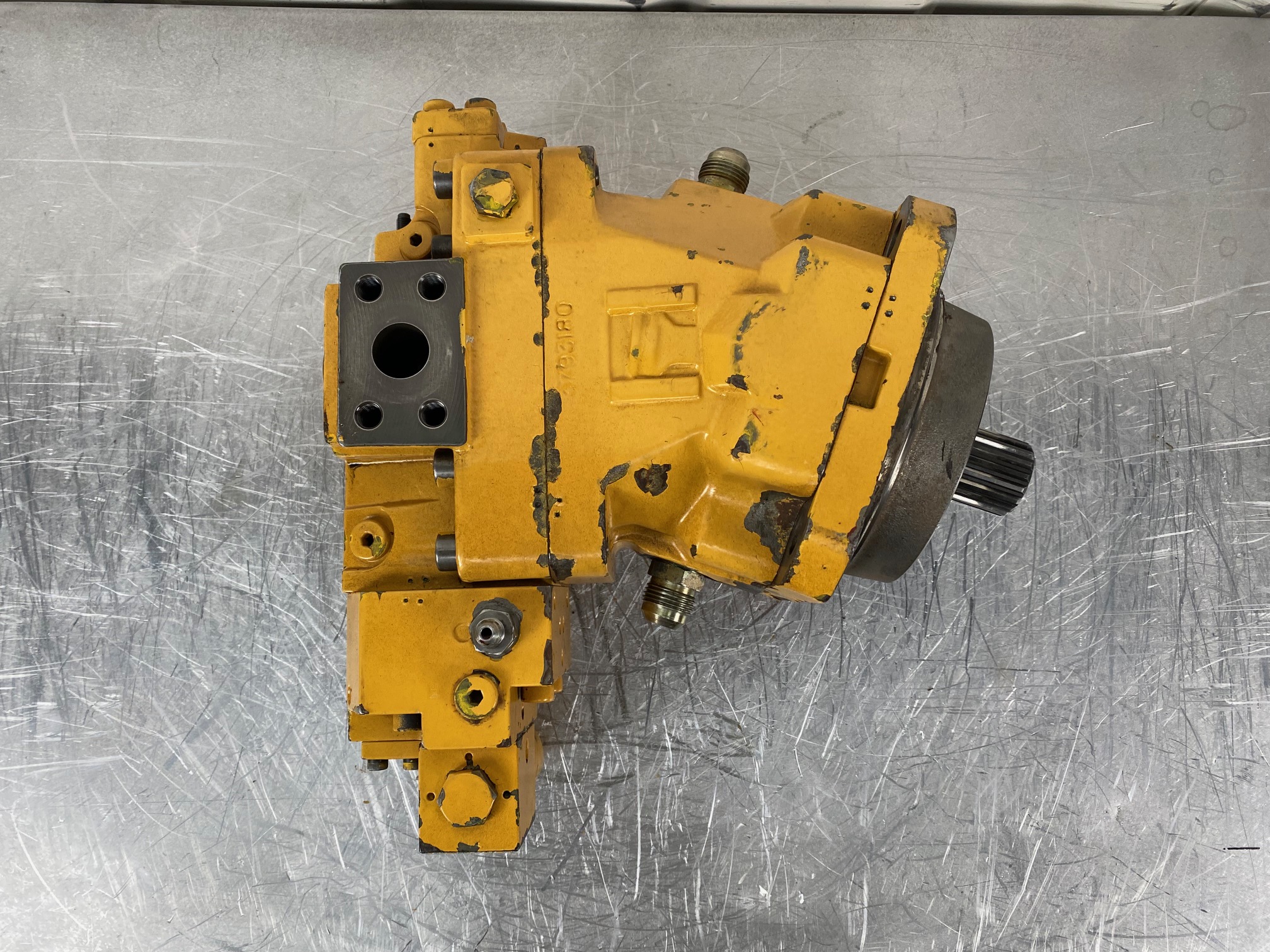 VOLVO L50C 11145169 - MOTOR DE TRANSLACIÓN - Imagen 7