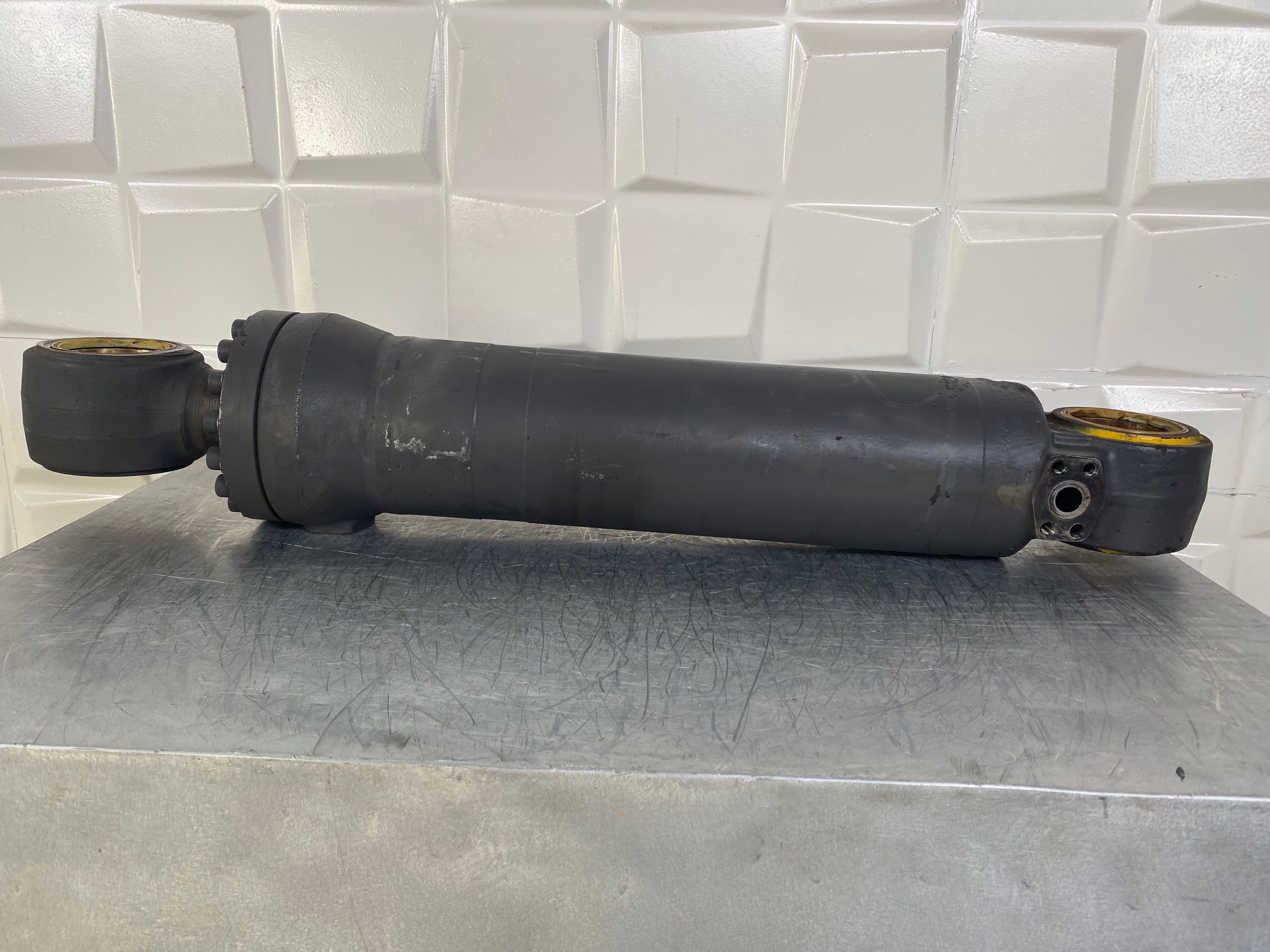 VOLVO L50C 11088445 - BOTELLA DE VOLTEO PALA - Imagen 2