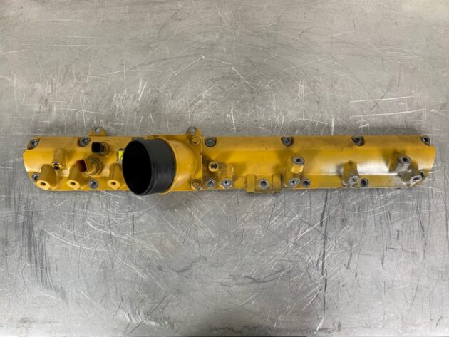 CATERPILLAR  M322D  277-4337 - COLECTOR DE ADMISIÓN (MOTOR C6.6) - Imagen 6