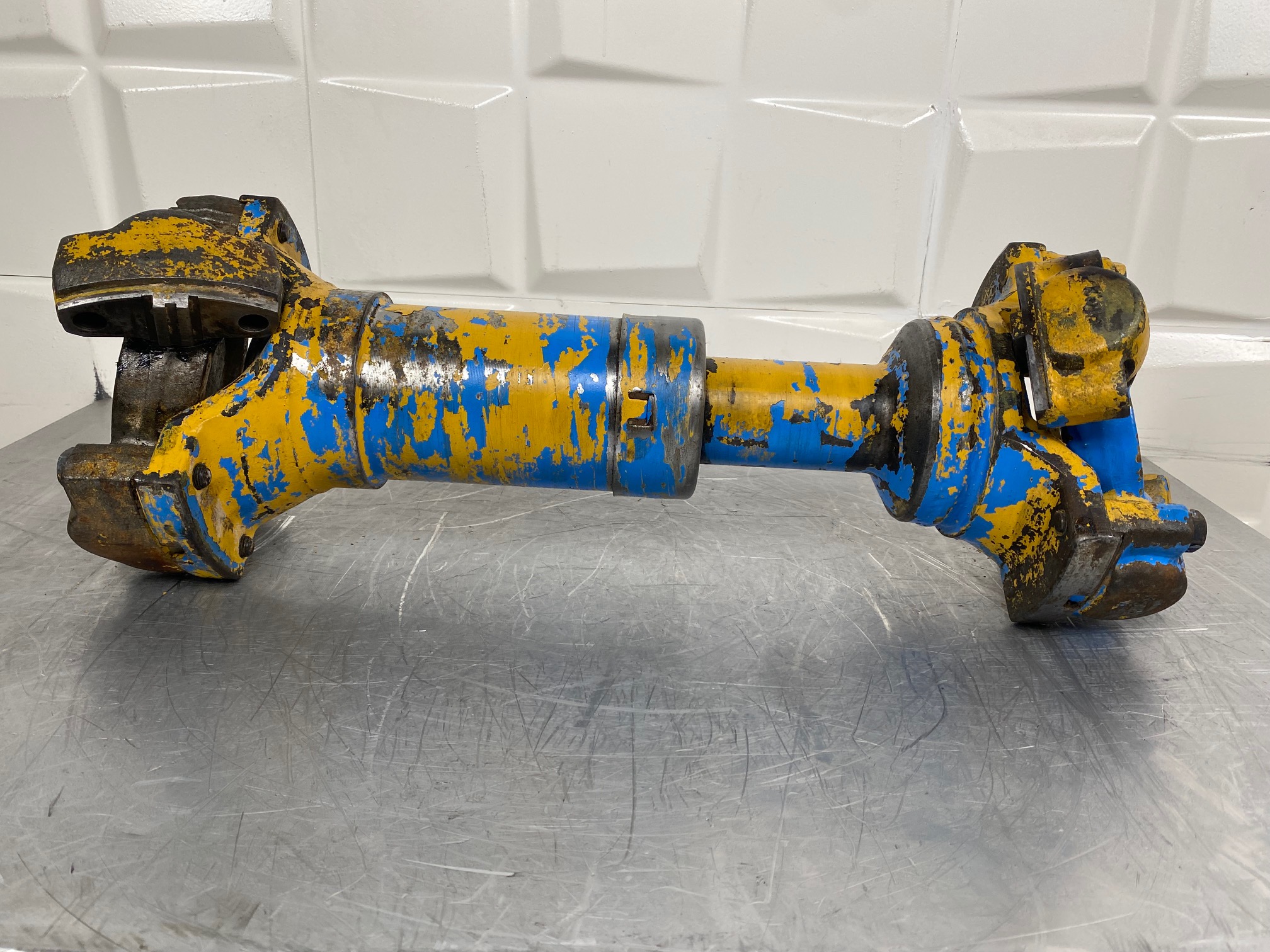 KOMATSU WA500-1 - 425-20-14110 - REAR DRIVE SHAFT - Image 2