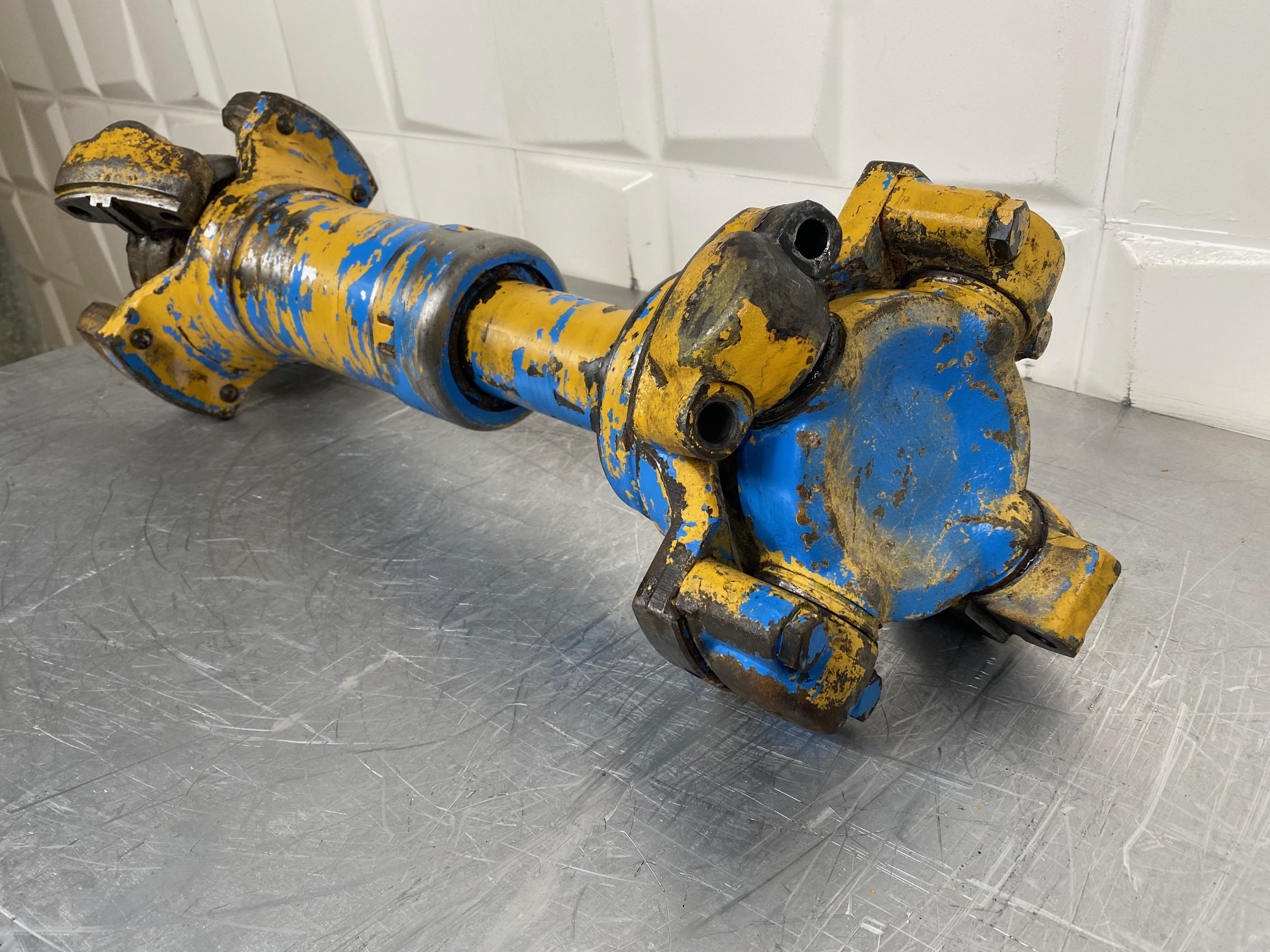 KOMATSU WA500-1 - 425-20-14110 - REAR DRIVE SHAFT - Image 3