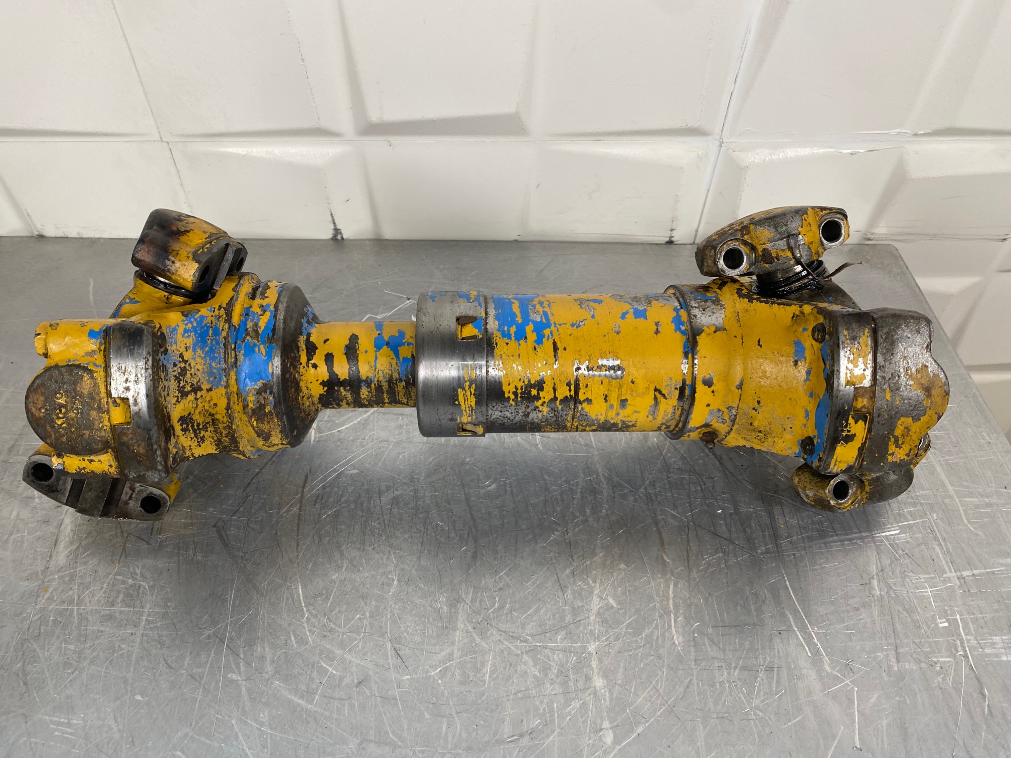 KOMATSU WA500-1 - 425-20-14110 - REAR DRIVE SHAFT - Image 5