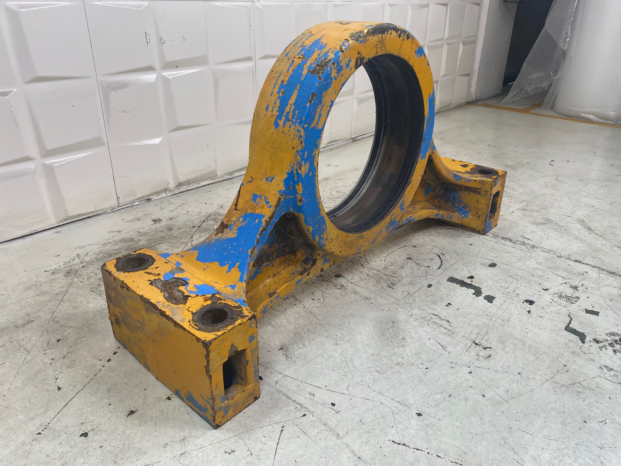 KOMATSU WA500-1 - 425-46-12161 - FRONT TRUNNION SUPPORT REAR AXLE - Image 4