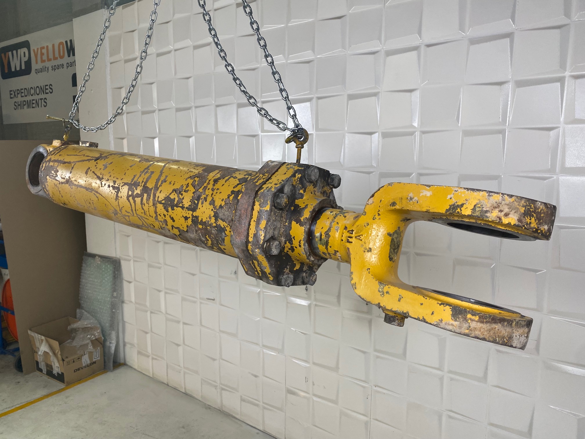 KOMATSU WA500-1 - 707-01-01040 - LIFT CYLINDER - Image 7