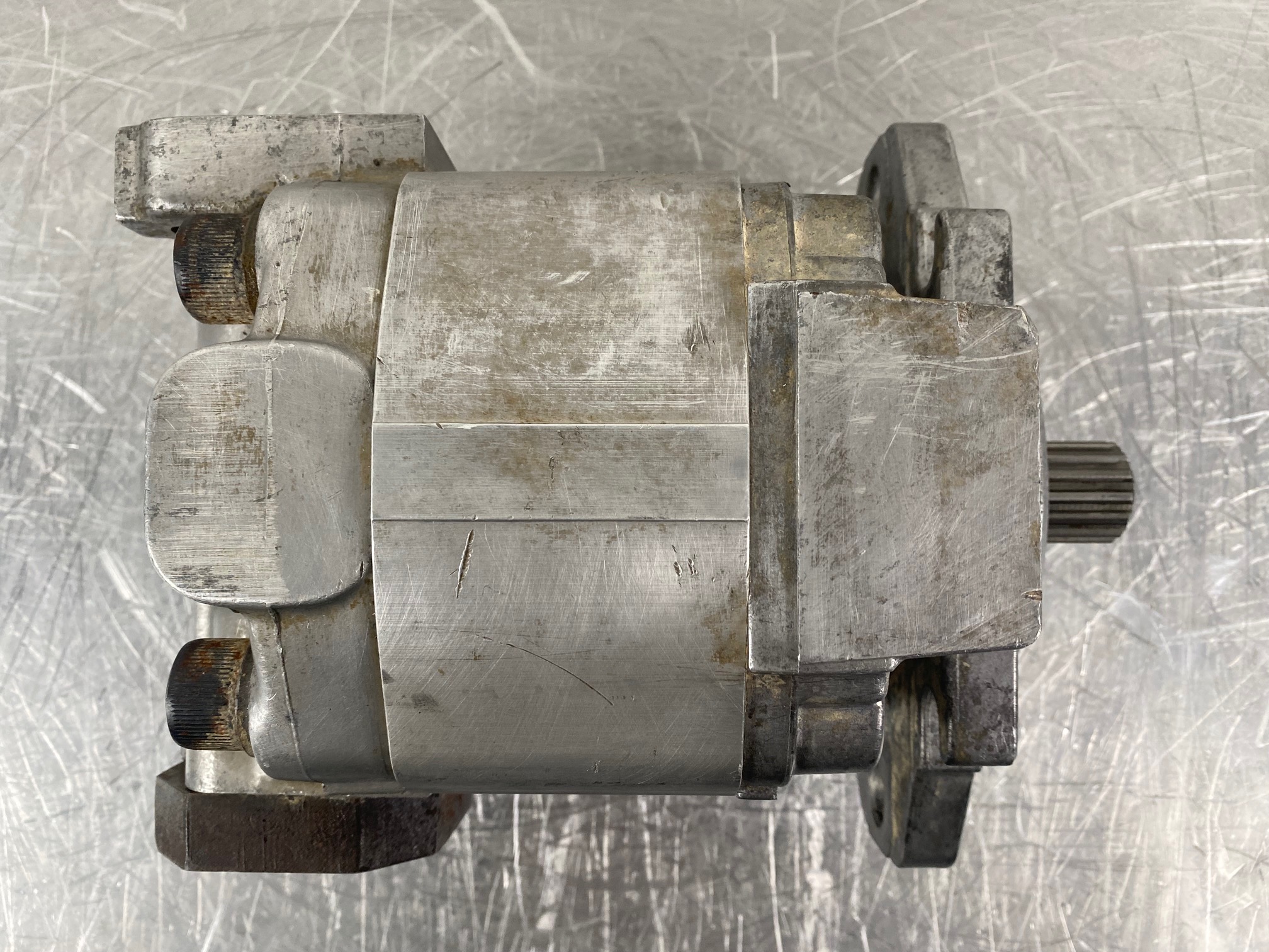 KOMATSU WA500-1 - 705-12-38010 - TRANSMISSION PUMP - Image 6