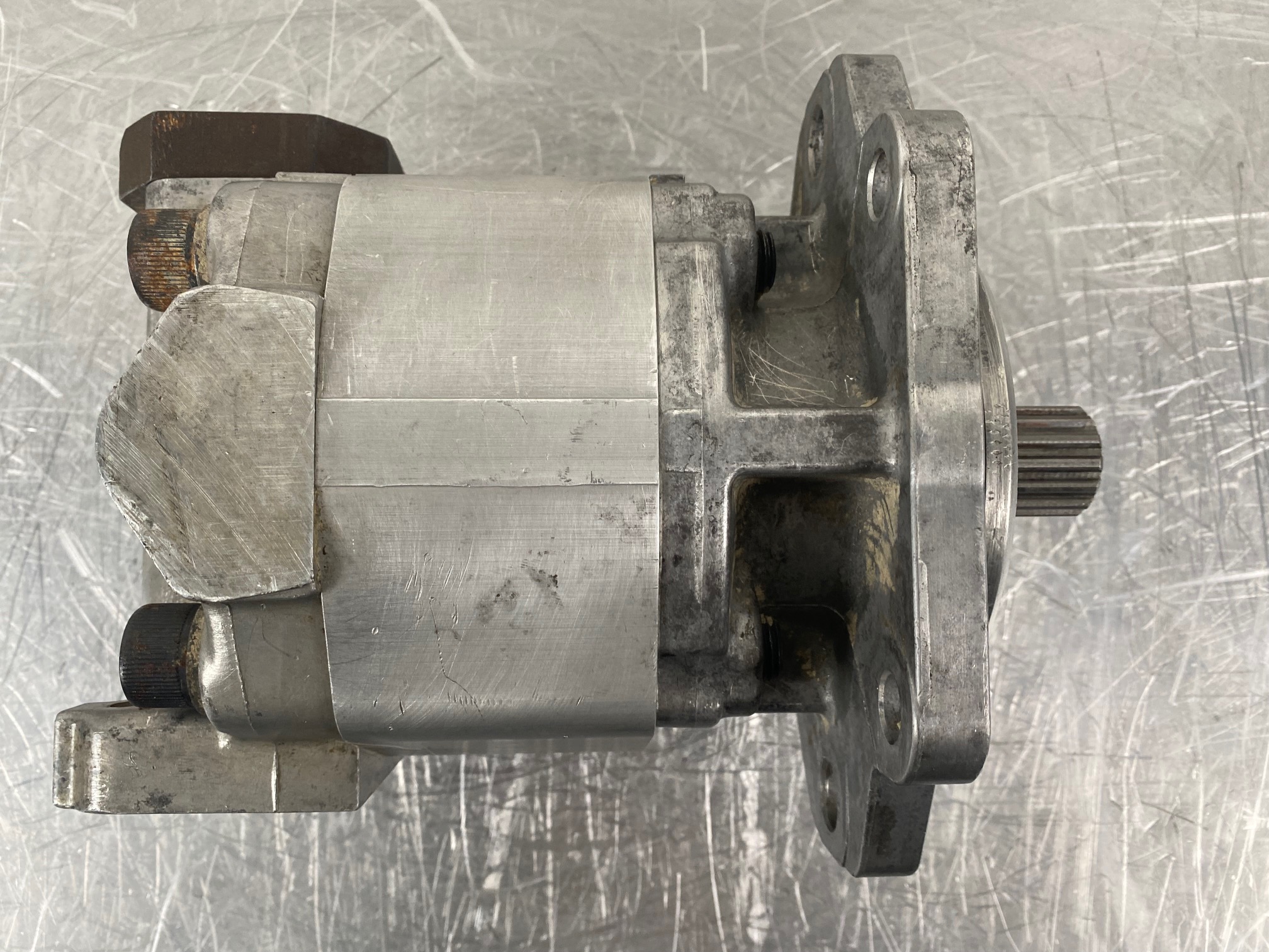 KOMATSU WA500-1 - 705-12-38010 - TRANSMISSION PUMP - Image 7