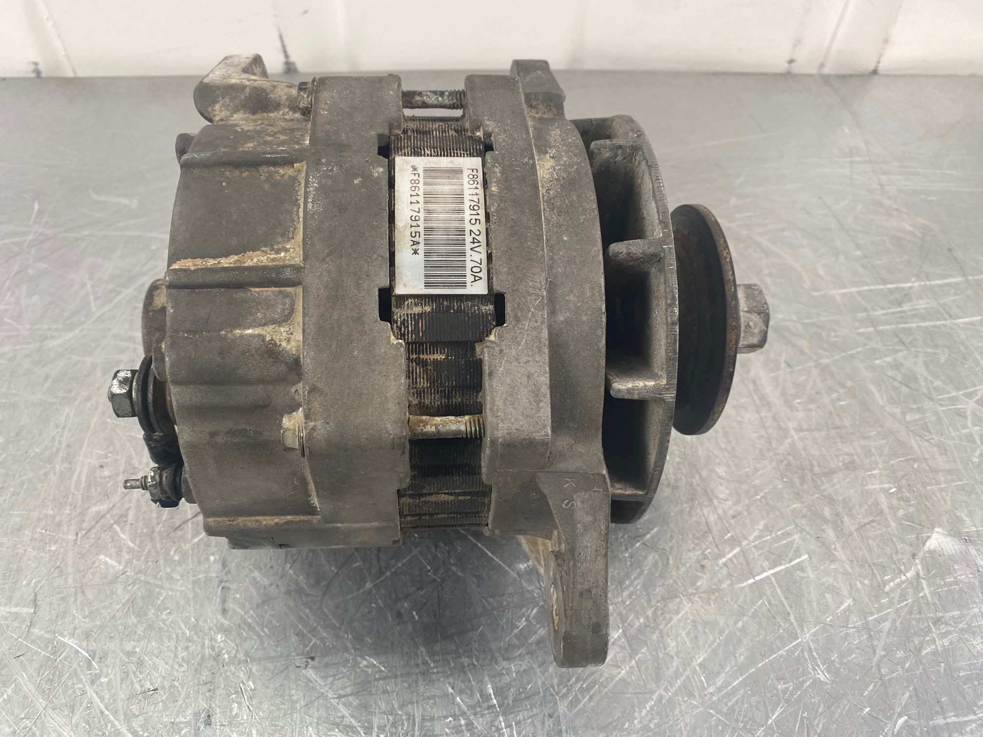 KOMATSU WA500-1 - - ALTERNATOR