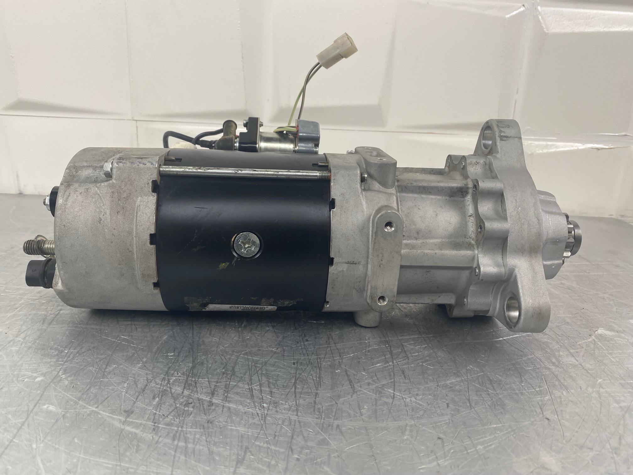 KOMATSU WA500-1 - 600-813-4222 - STARTER MOTOR - Image 2