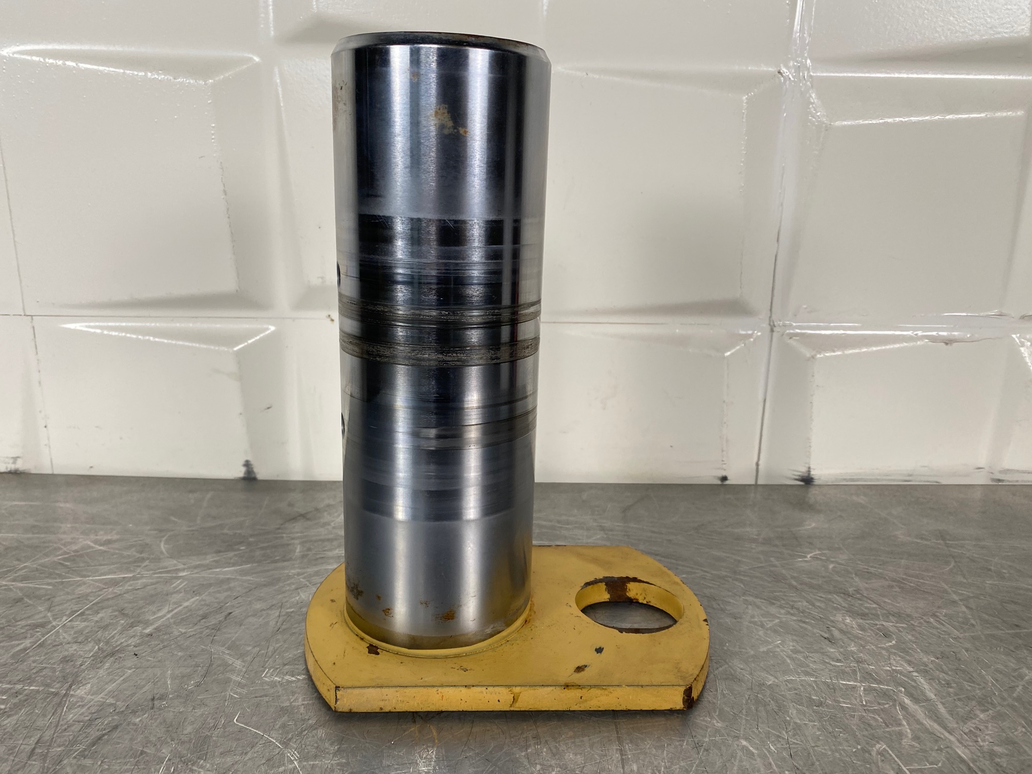 KOMATSU WA380-7 - 423-S95-2921 - PIN FOR CENTRAL LINK - Image 2