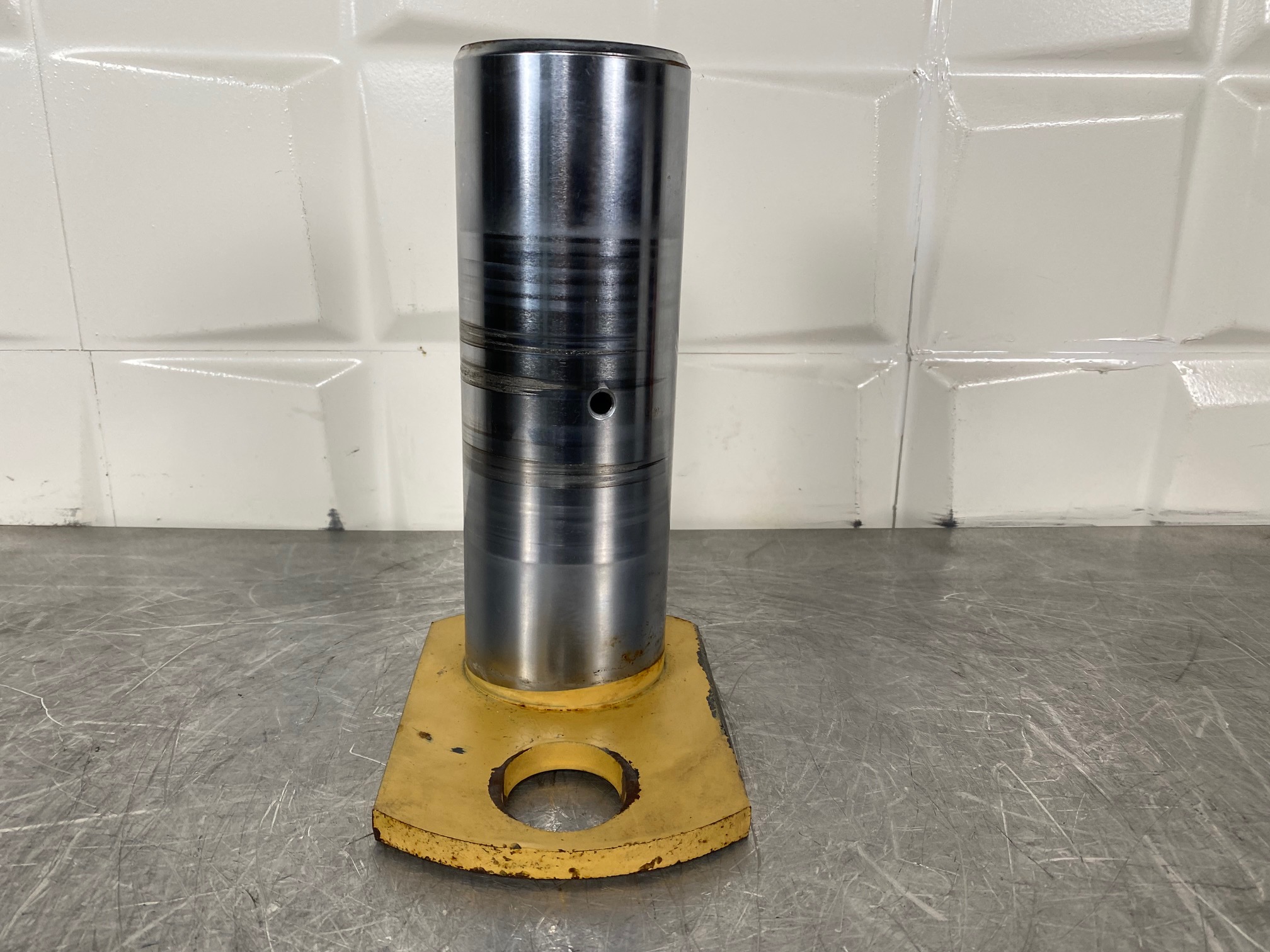 KOMATSU WA380-7 - 423-S95-2921 - PIN FOR CENTRAL LINK - Image 3