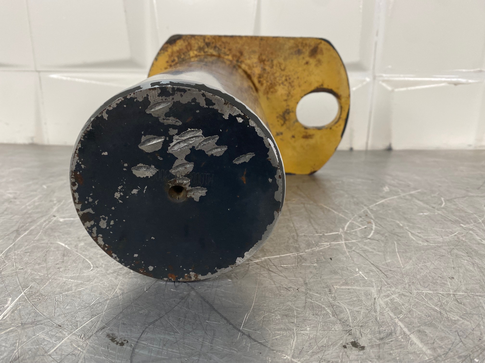 KOMATSU WA380-7 424-70-11950 - BULÓN DE AGARRE DEL CHASIS A LA BOTELLA DE VOLTEO - Imagen 6