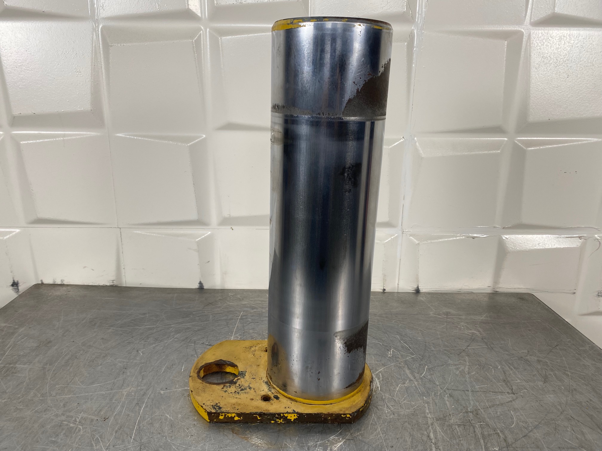 KOMATSU WA380-7 - 423-70-51110 - PIN FOR CENTRAL LINK - Image 4