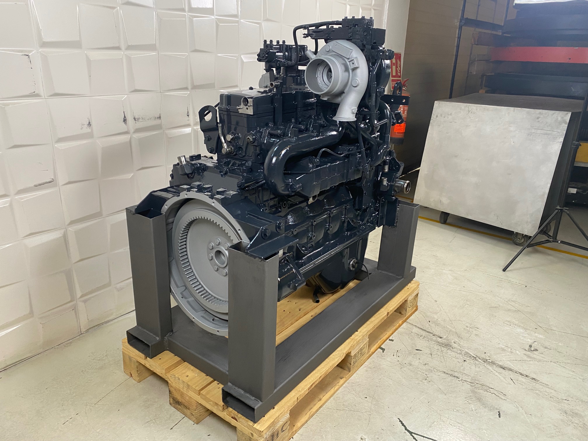KOMATSU WA380-7 - 6755-C0-HH10 - ENGINE SAA6D107E-2C - Image 5