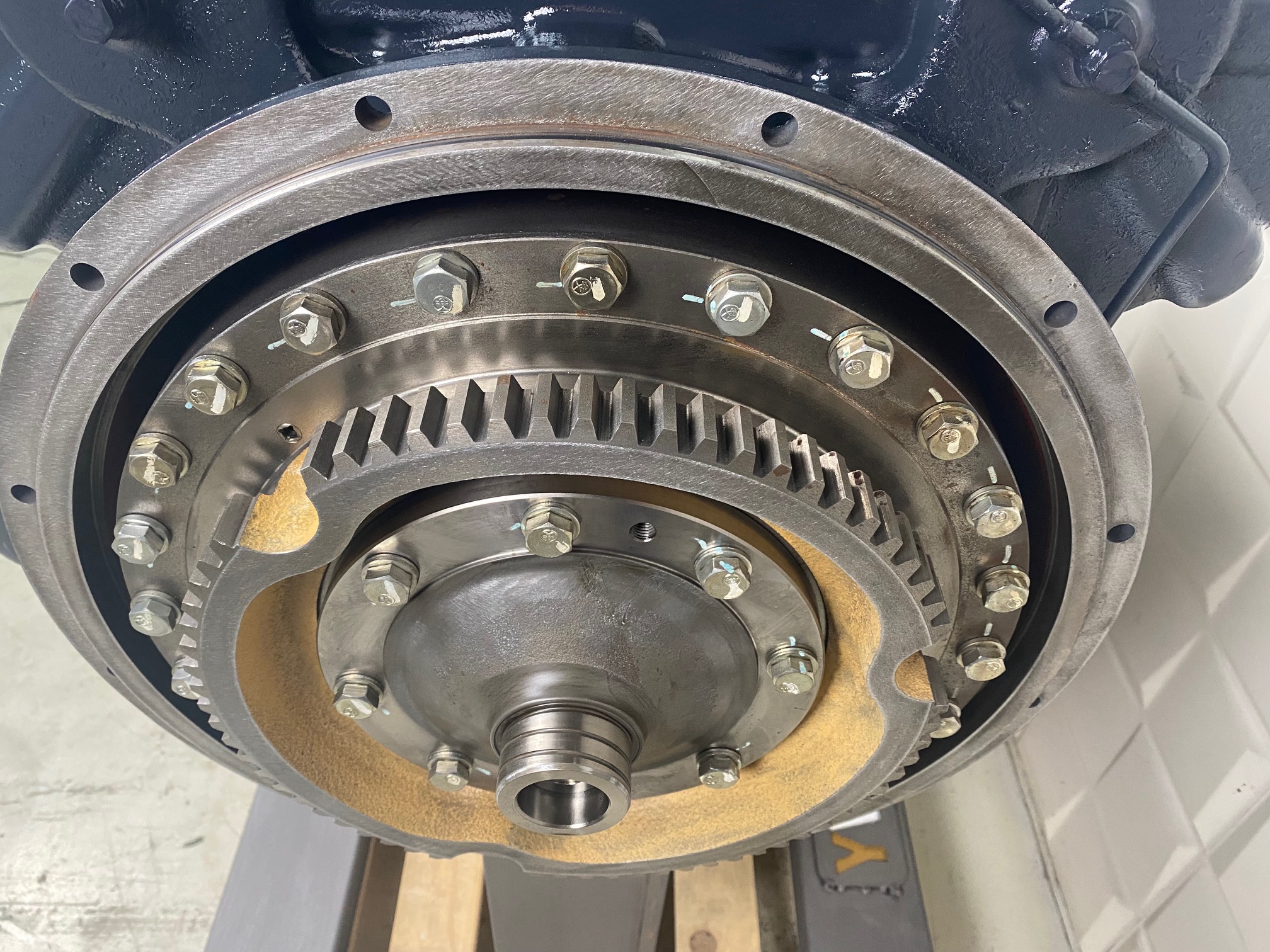 KOMATSU WA380-7 - 711-50-71010 - TORQUE CONVERTER - Image 2