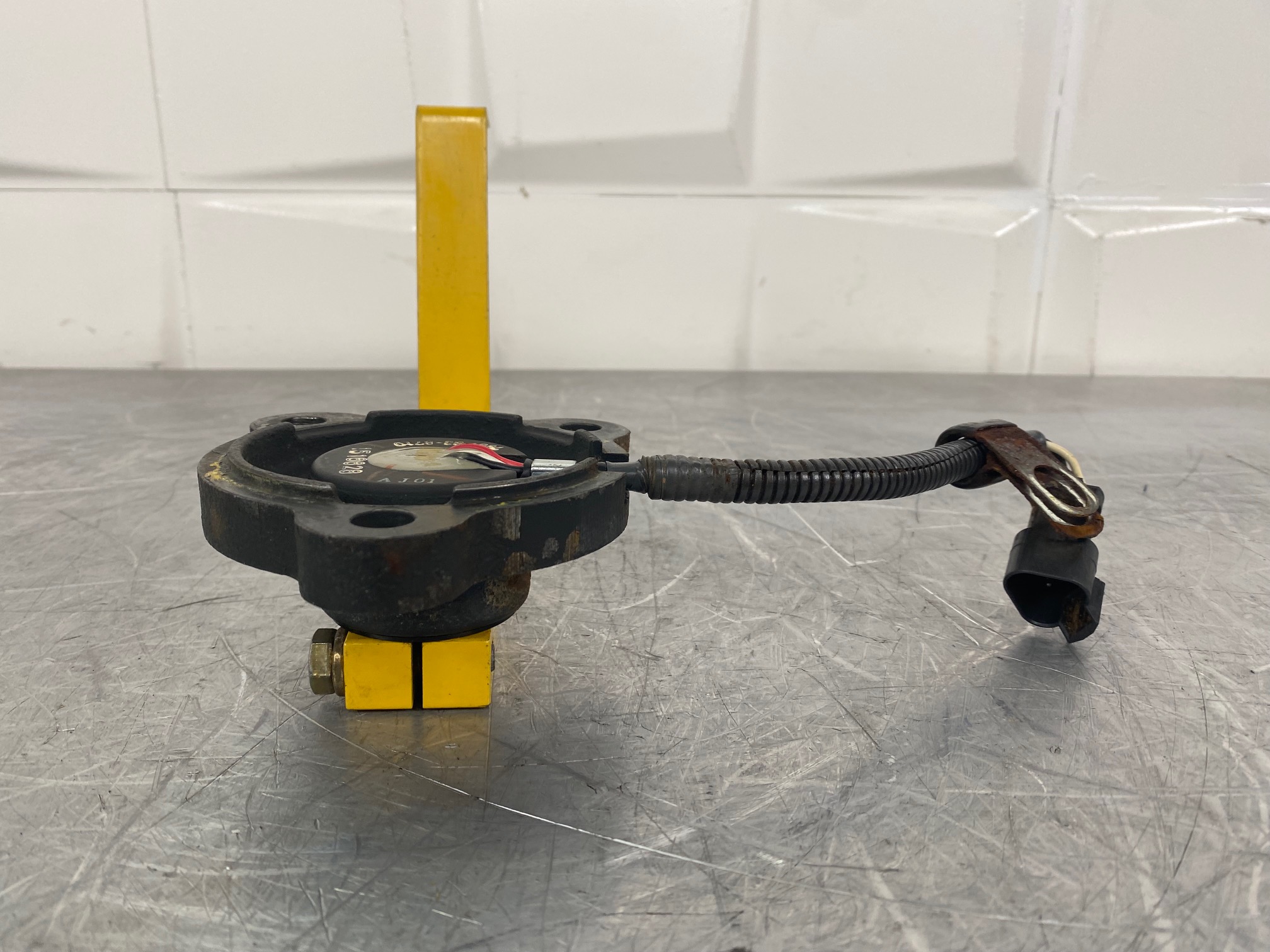 KOMATSU WA380-7 7861-93-8710 - SENSOR POTENCIÓMETRO - Imagen 2