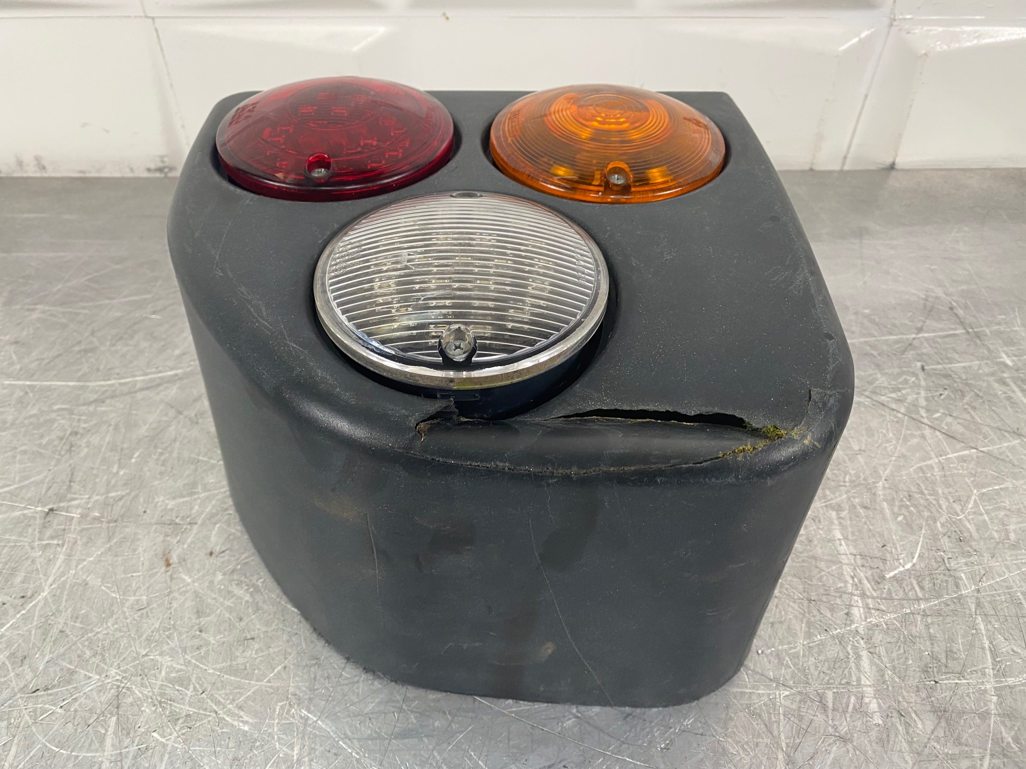 KOMATSU WA380-7 423-06-53331 - FARO TRASERO IZQUIERDO - Imagen 5