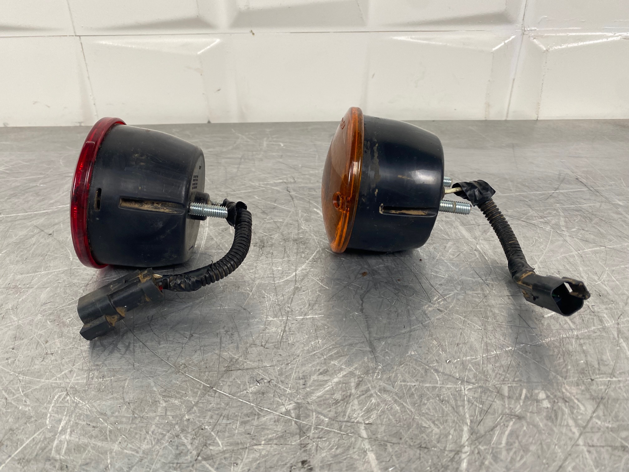 KOMATSU WA380-7 - PILOTO DE FARO TRASERO DERECHO - Imagen 3