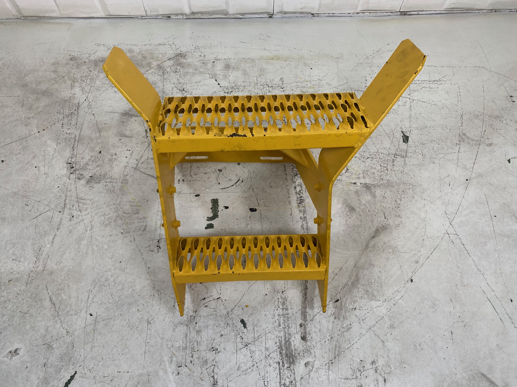 VOLVO L50C 11435492 (*) - ESCALERA DERECHA