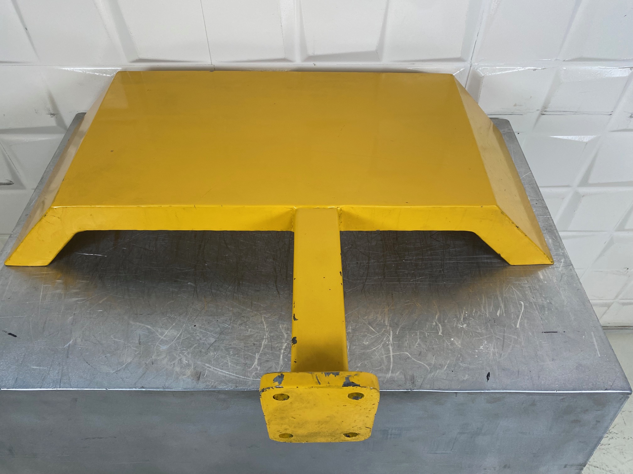 VOLVO L50C 11091420 - GUARDABARROS DELANTERO IZQUIERDO - Imagen 5