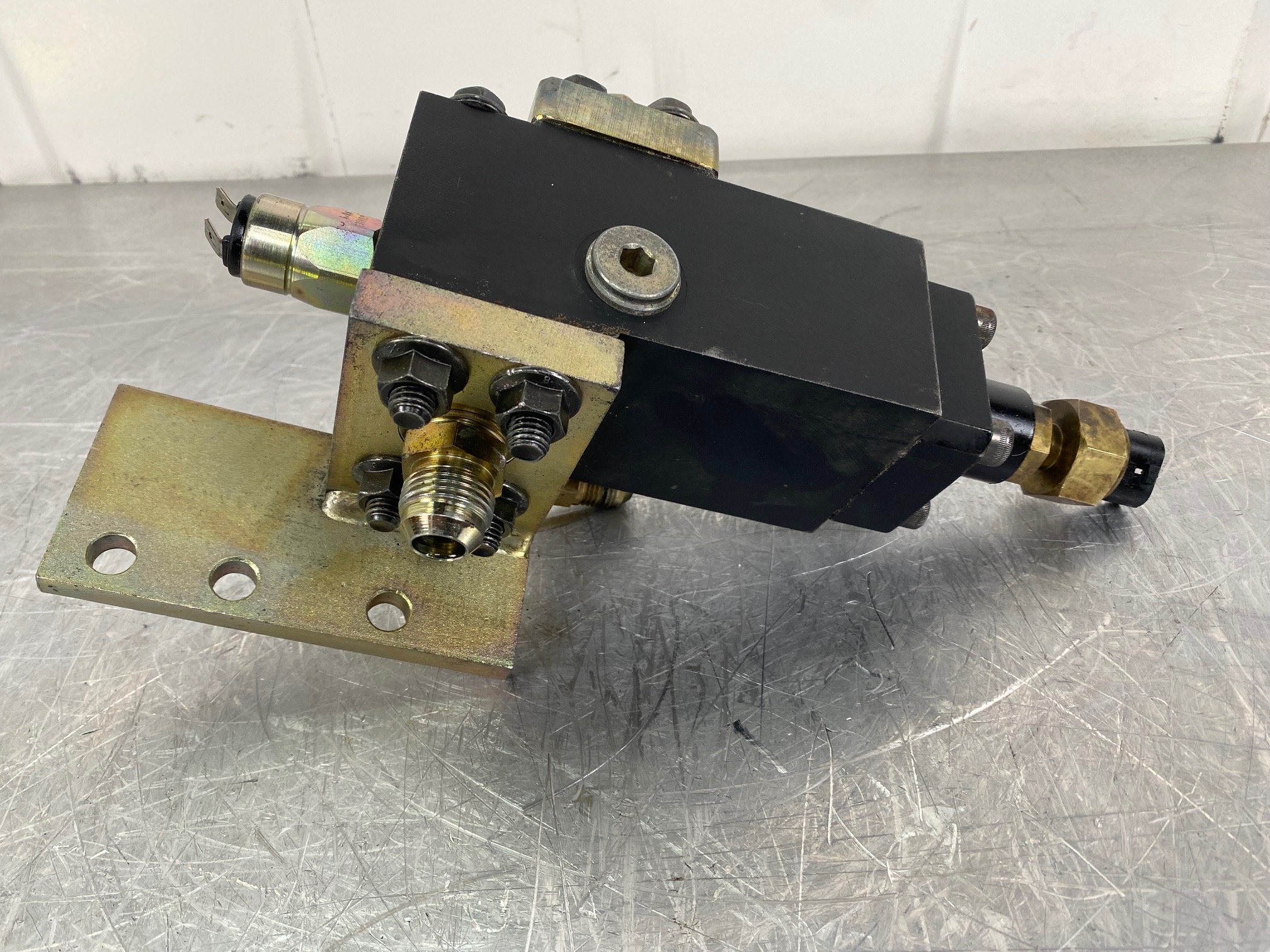 VOLVO L50C 11093673 - SENSOR DE DIRECCIÓN AUXILIAR