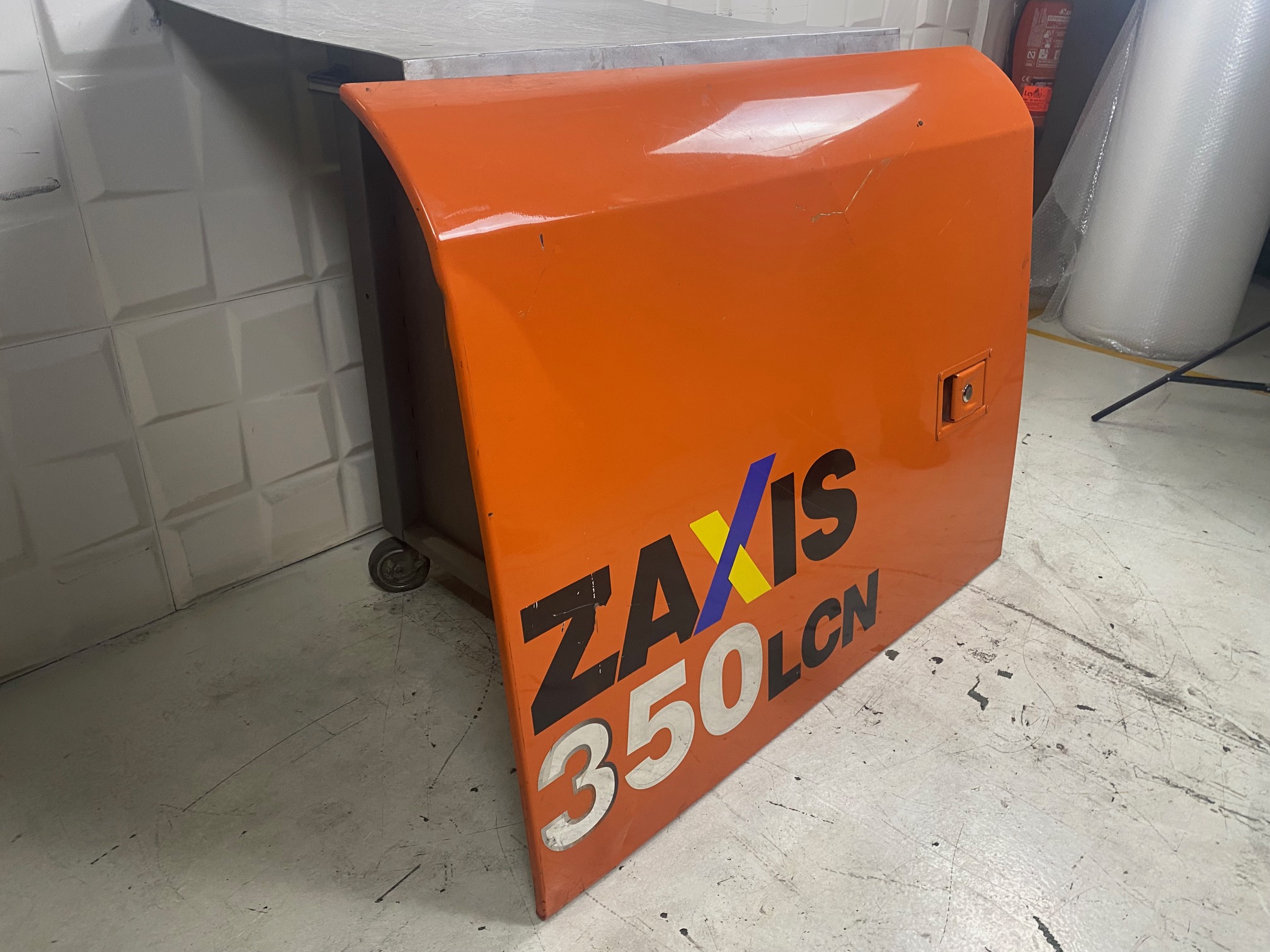 HITACHI ZX350LCN-3 - PUERTA DE BOMBAS HIDRÁULICAS - Imagen 4