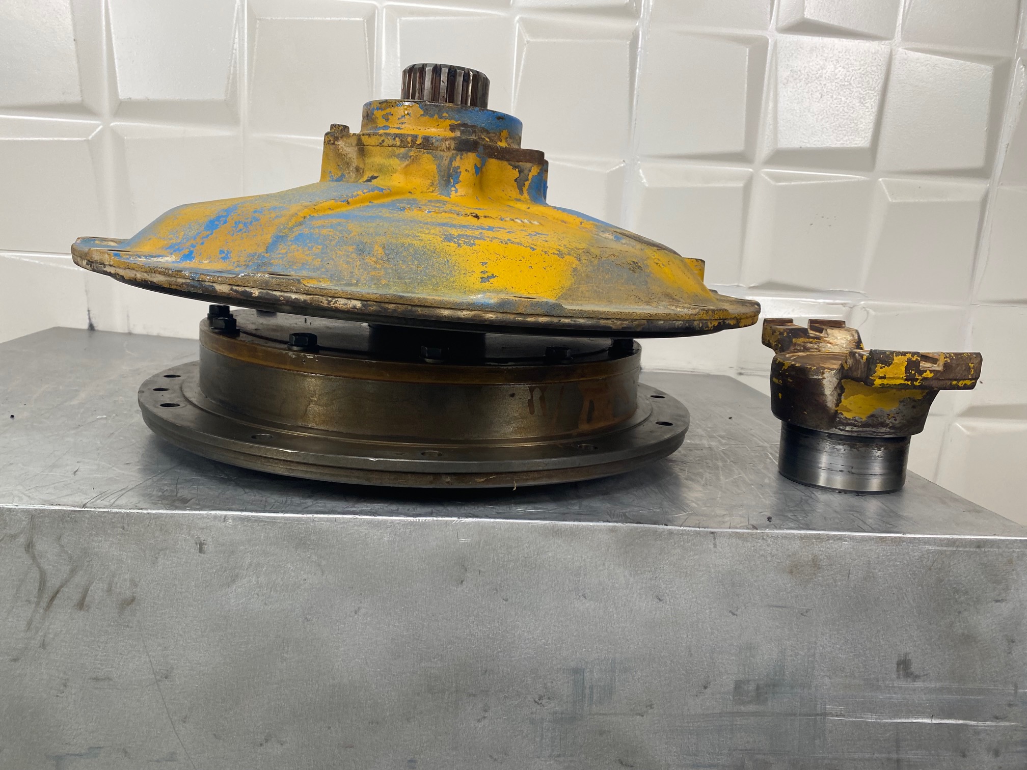 KOMATSU WA500-1 - 425-12-11004 - DAMPER - Image 5