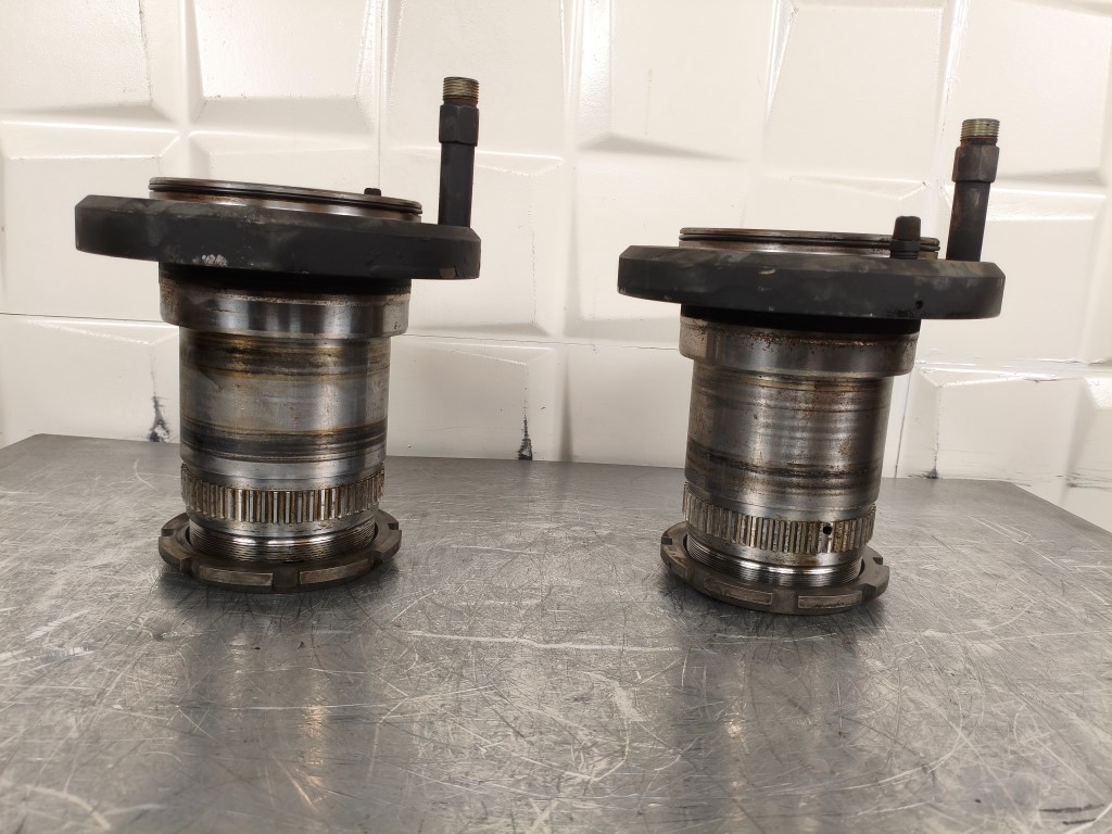 CATERPILLAR M318C - 203-7593 - REAR SPINDLE - Image 2